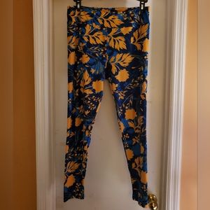 Lularoe Tall & Curvy leggings